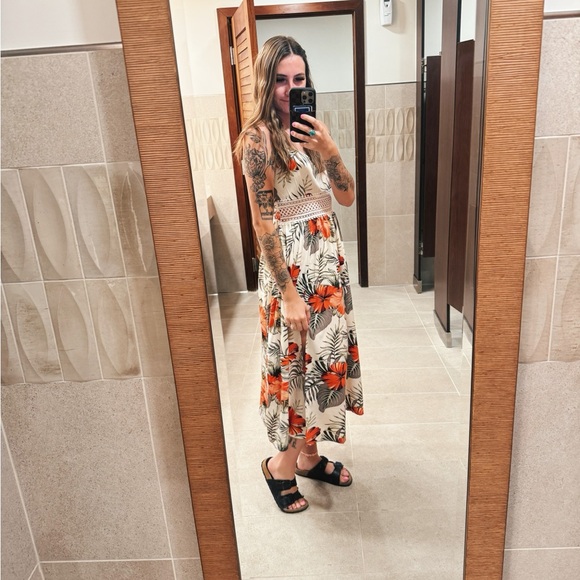 Maxi Dress - Picture 4 of 4